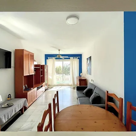 Beautiful In With Shared Pool Roquetas de Mar