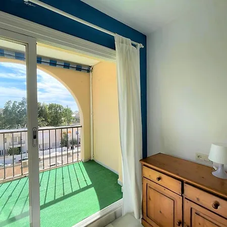 Apartamento Beautiful In With Shared Pool