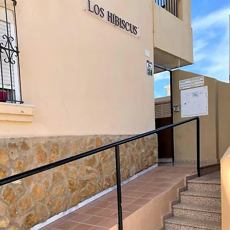 Apartment Beautiful In With Shared Pool *