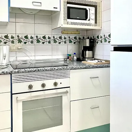 Beautiful In With Shared Pool Apartment *