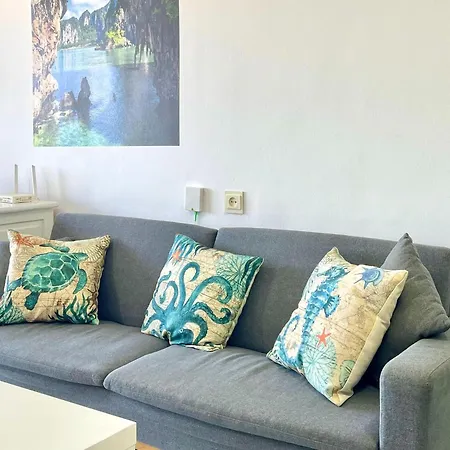 Apartment Beautiful In With Shared Pool *