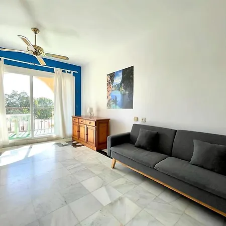 Apartment Beautiful In With Shared Pool *